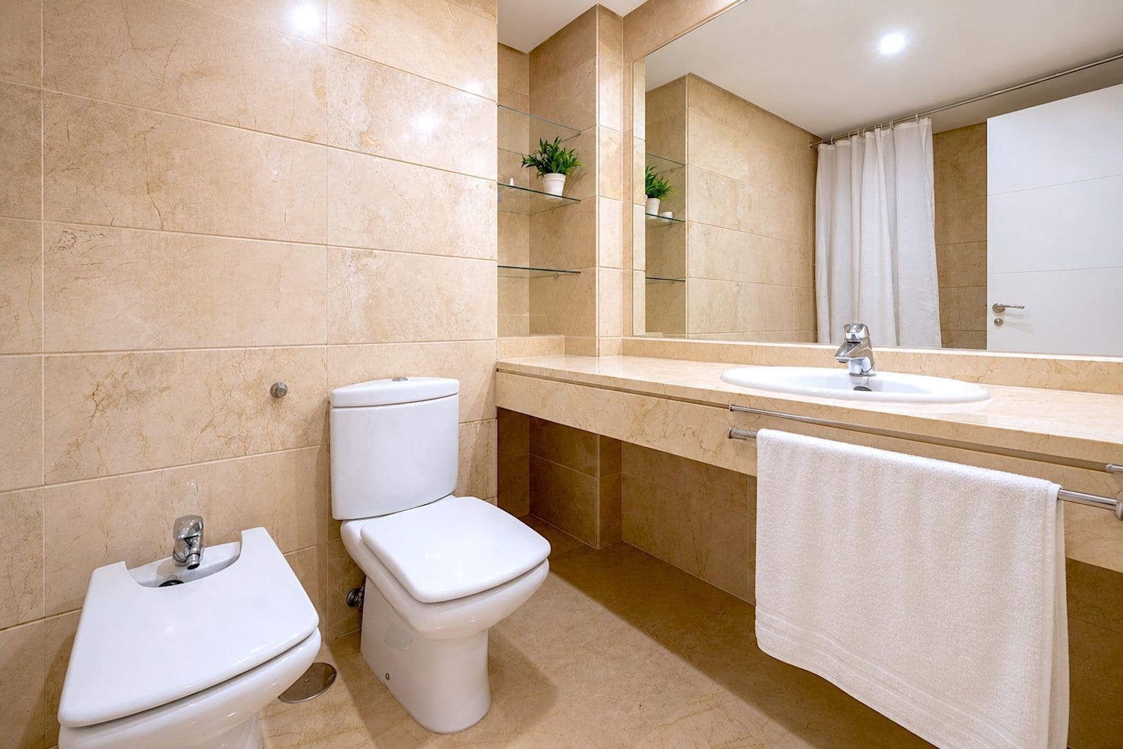 3 Zimmer Apartment zu verkaufen in Nueva Andalucia - 585.000 € (Ref: 9910625)
