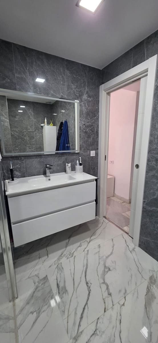 2 slaapkamer Appartement te koop in Costabella - € 395.000 (Ref: 9910626)