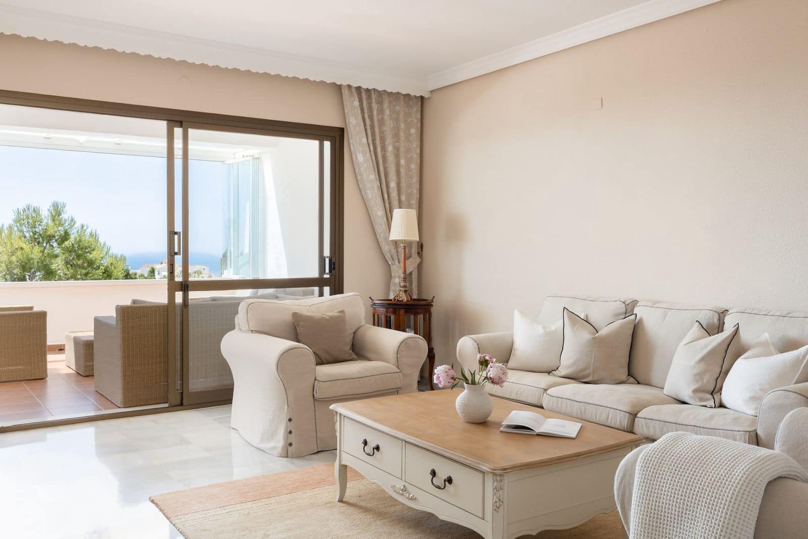 Apartamento de 2 habitaciones en Mijas Costa en venta - 420.000 € (Ref: 9910627)