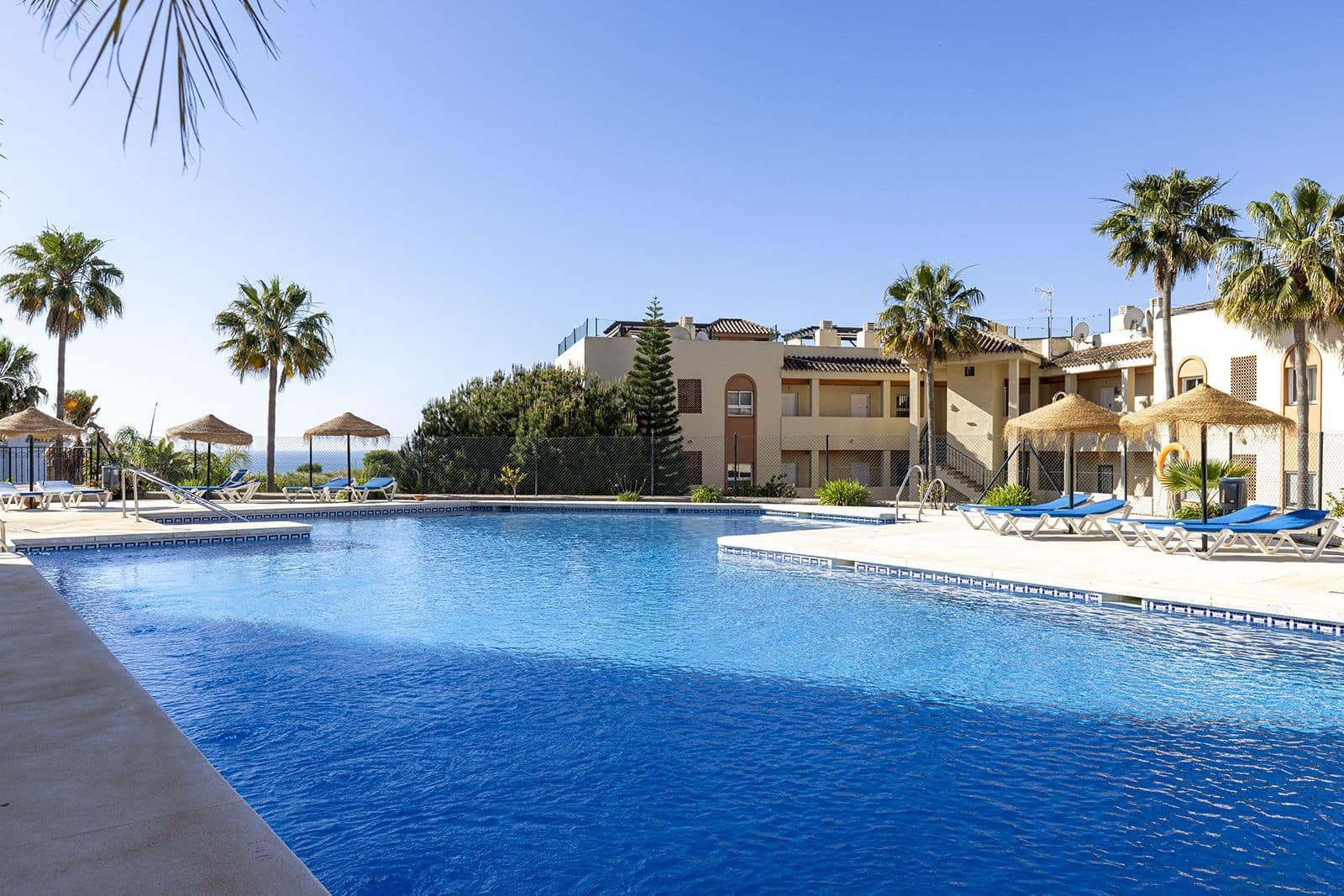 Apartamento de 2 habitaciones en Riviera del Sol en venta - 329.995 € (Ref: 9910628)