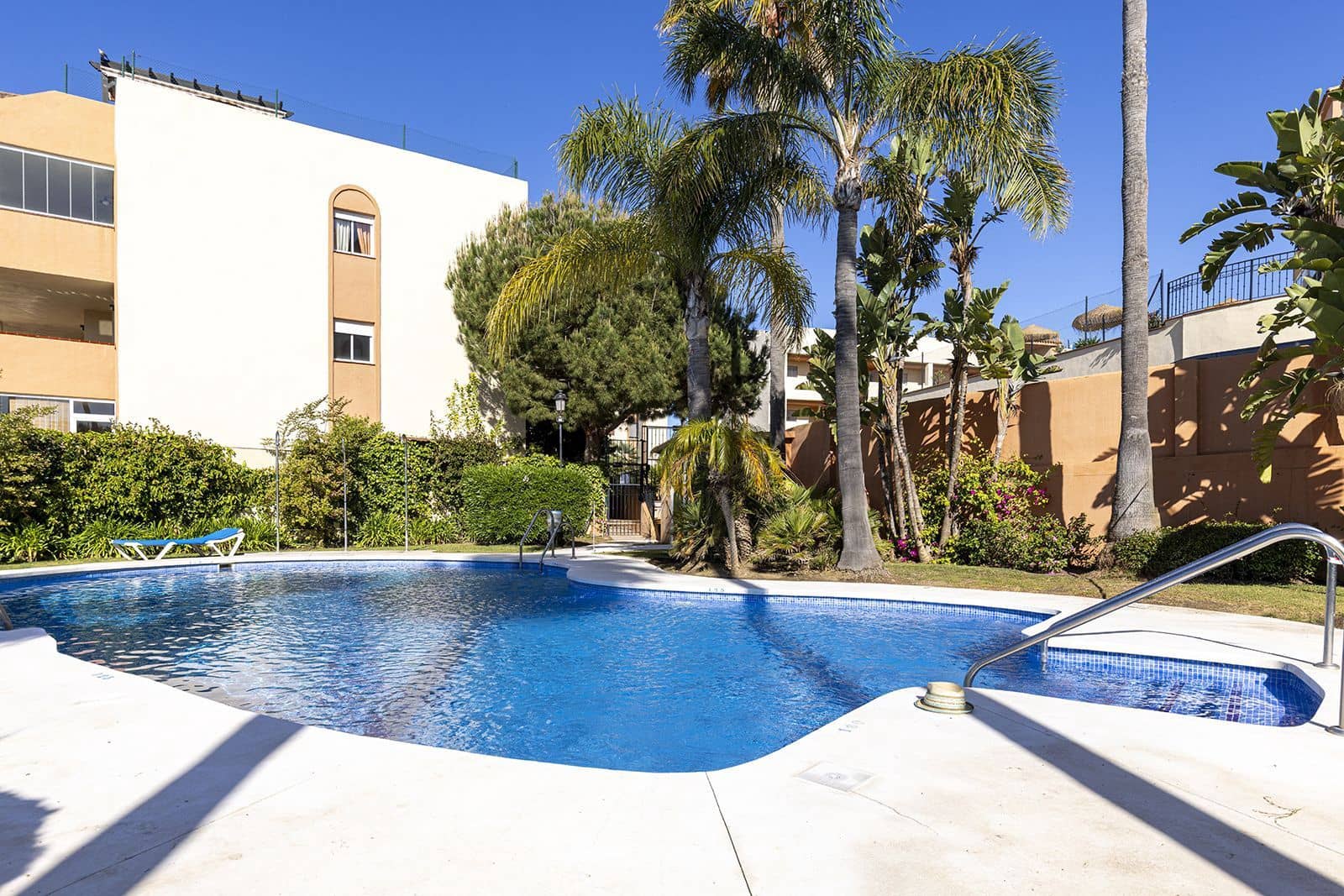 Apartamento de 2 habitaciones en Riviera del Sol en venta - 329.995 € (Ref: 9910628)