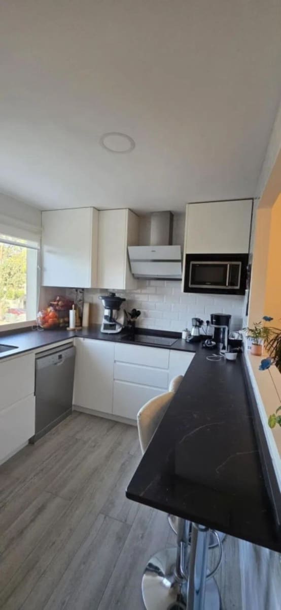2 slaapkamer Appartement te koop in El Rosario - € 390.000 (Ref: 9910630)