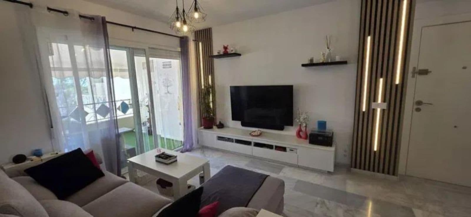 2 slaapkamer Appartement te koop in El Rosario - € 390.000 (Ref: 9910630)