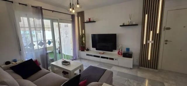 2 slaapkamer Appartement te koop in El Rosario, Marbella - € 390.000 (Ref: 9910630)