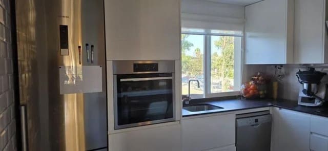 2 slaapkamer Appartement te koop in El Rosario, Marbella - € 390.000 (Ref: 9910630)