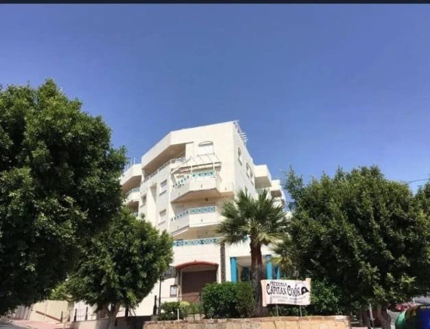 2 slaapkamer Appartement te koop in El Rosario, Marbella - € 390.000 (Ref: 9910630)
