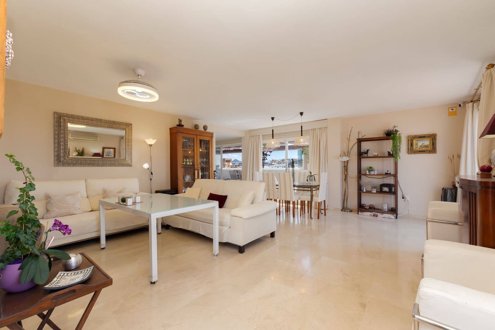 3 soverom Penthouse til salgs i Estepona - € 1 172 000 (Ref: 9910633)