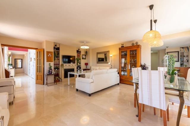 3 soverom Penthouse til salgs i Estepona - € 1 172 000 (Ref: 9910633)