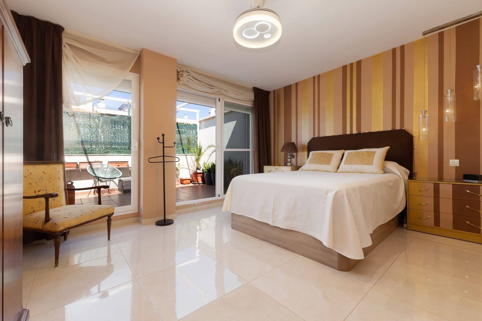 3 soverom Penthouse til salgs i Estepona - € 1 172 000 (Ref: 9910633)