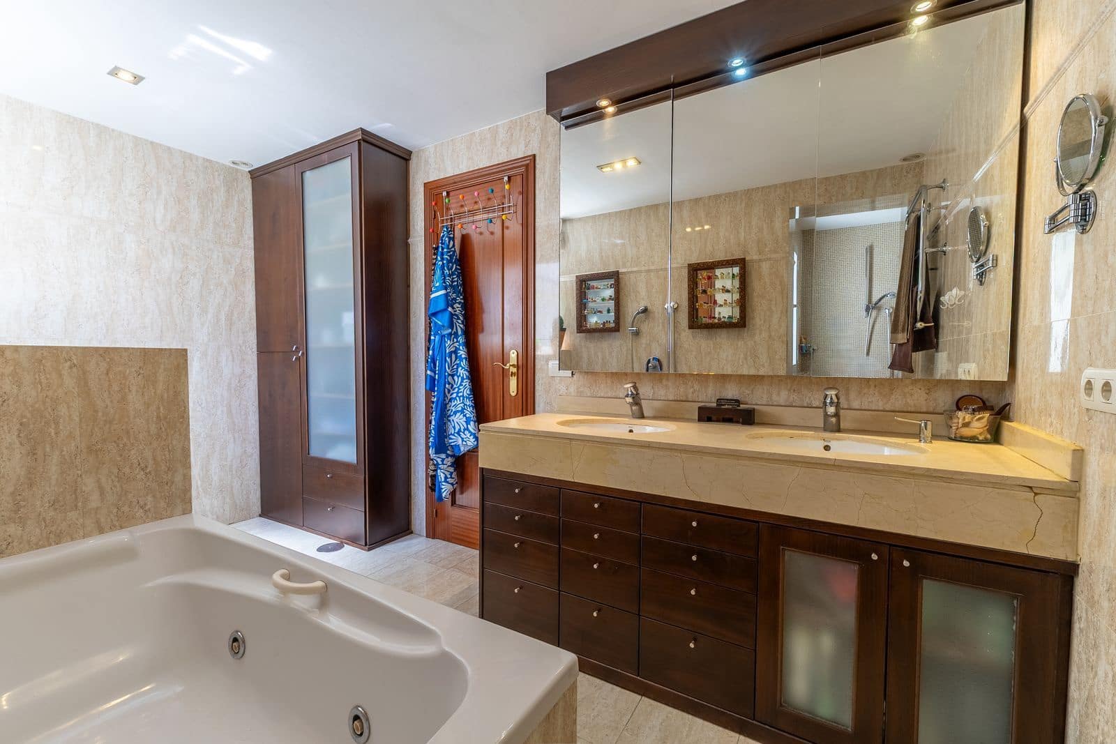 3 soverom Penthouse til salgs i Estepona - € 1 172 000 (Ref: 9910633)