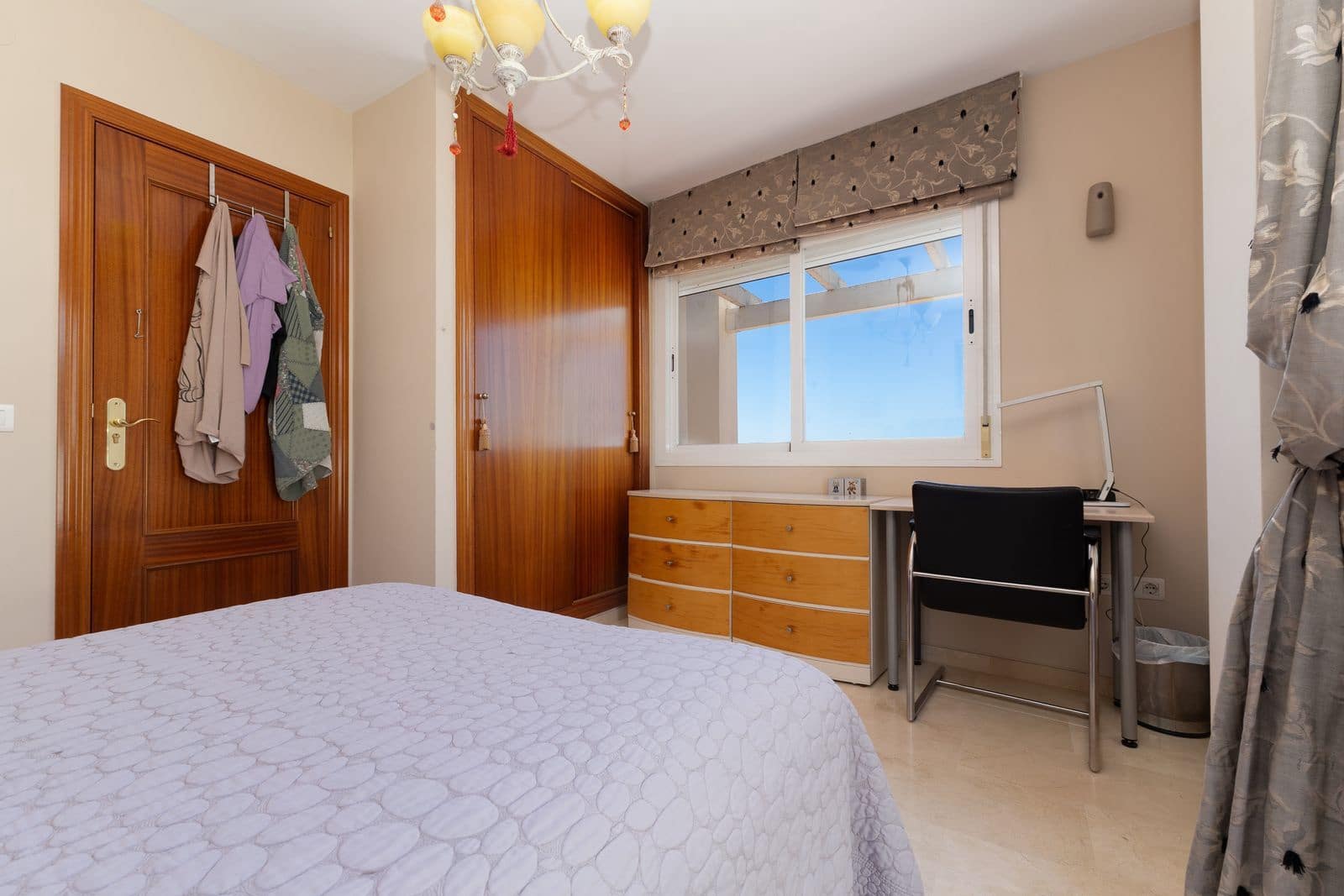 3 soverom Penthouse til salgs i Estepona - € 1 172 000 (Ref: 9910633)