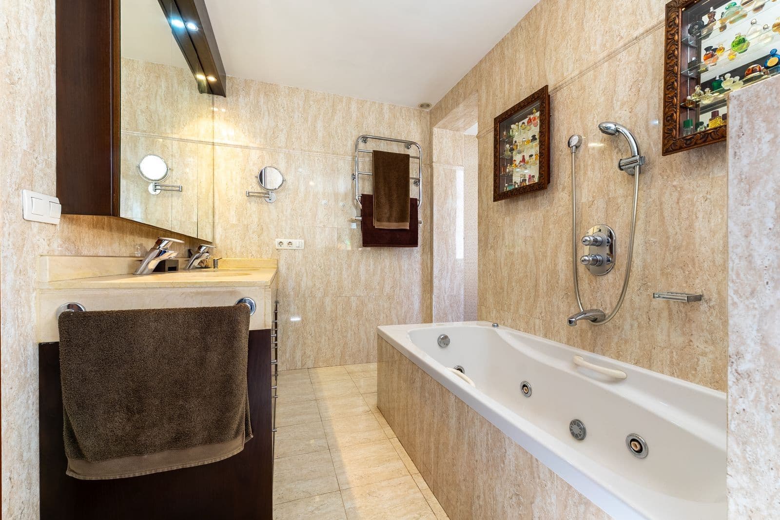 3 soverom Penthouse til salgs i Estepona - € 1 172 000 (Ref: 9910633)