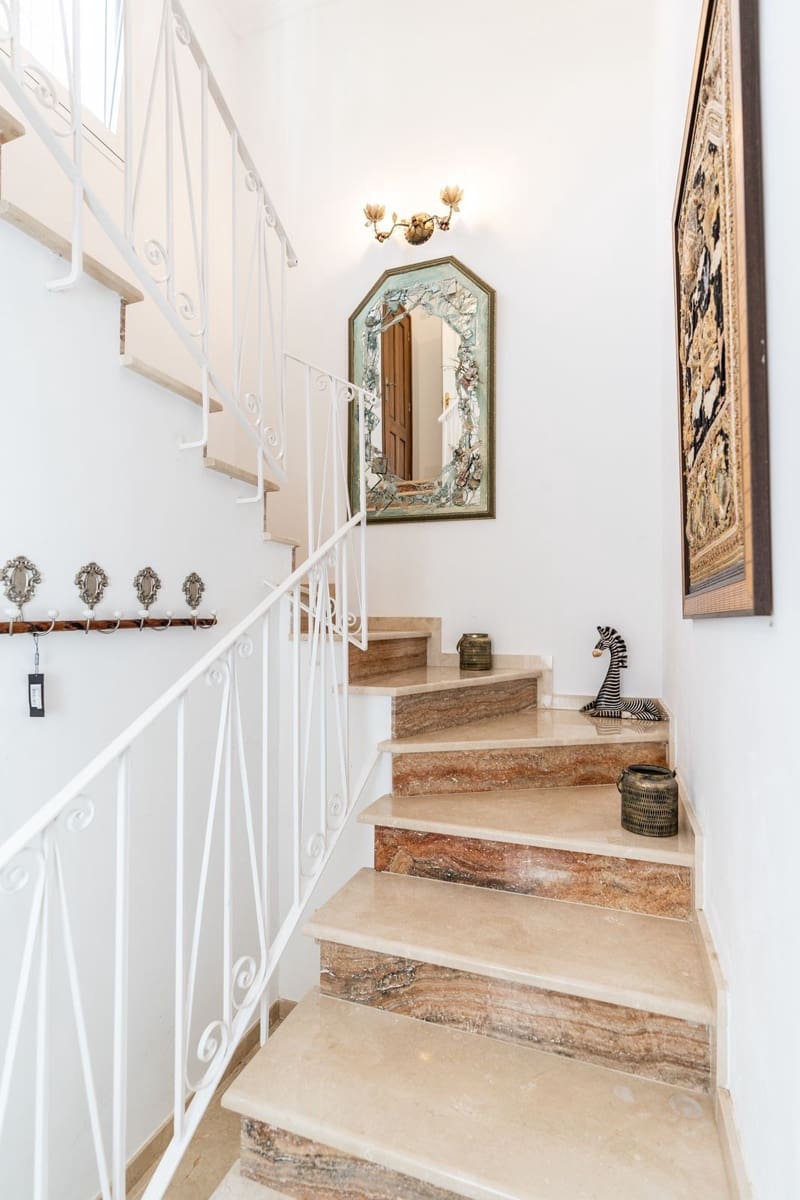 2 bedroom Townhouse for sale in Costabella - € 695,000 (Ref: 9910635)