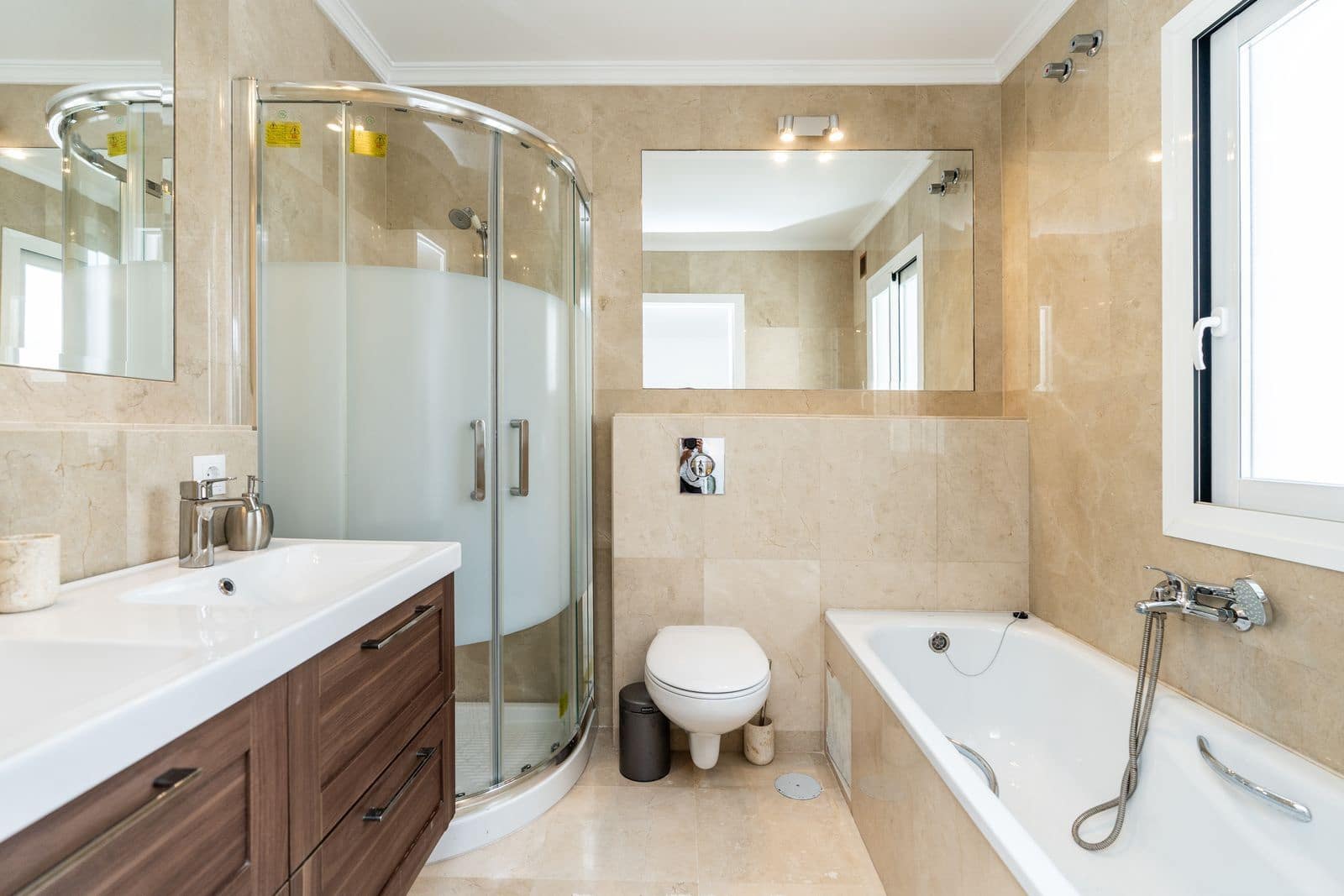 2 bedroom Townhouse for sale in Costabella - € 695,000 (Ref: 9910635)
