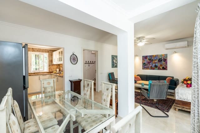 2 bedroom Townhouse for sale in Costabella, Marbella - € 695,000 (Ref: 9910635)
