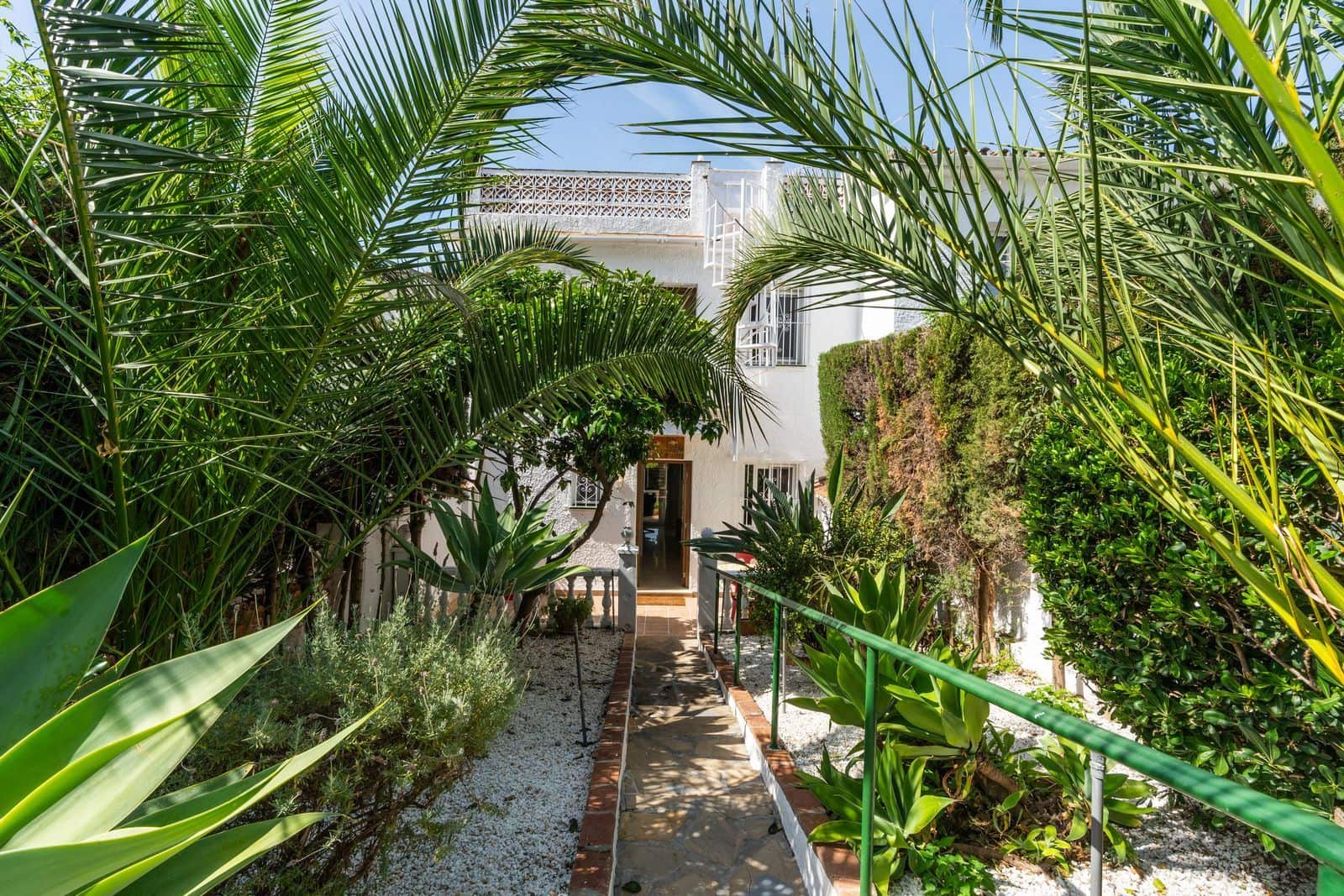 2 bedroom Townhouse for sale in Costabella - € 695,000 (Ref: 9910635)