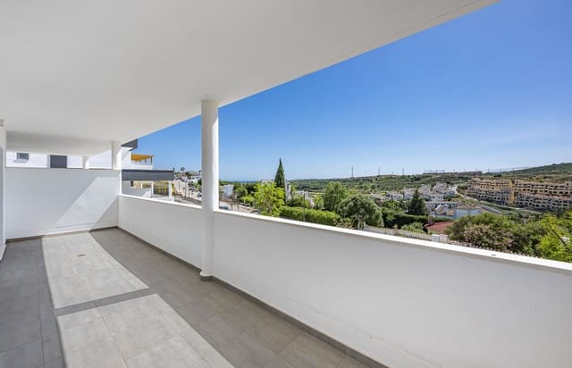2 slaapkamer Appartement te koop in Estepona - € 390.000 (Ref: 9910641)