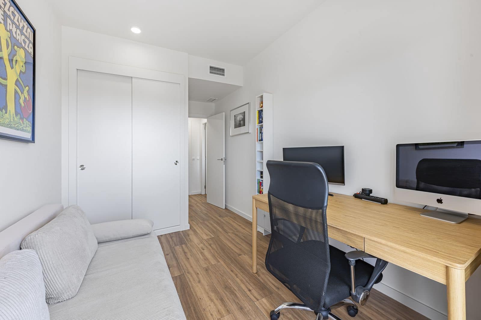 2 slaapkamer Appartement te koop in Estepona - € 390.000 (Ref: 9910641)