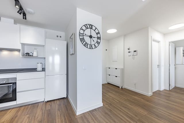 2 slaapkamer Appartement te koop in Estepona - € 390.000 (Ref: 9910641)