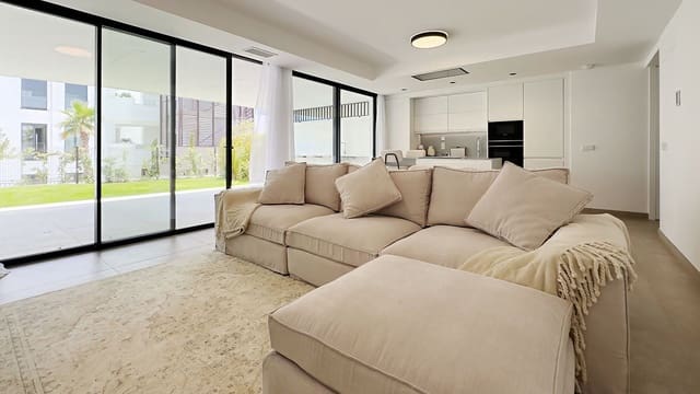 2 quarto Apartamento para venda em Cancelada, Estepona - 585 000 € (Ref: 9910642)