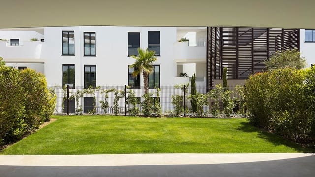 2 quarto Apartamento para venda em Cancelada, Estepona - 585 000 € (Ref: 9910642)