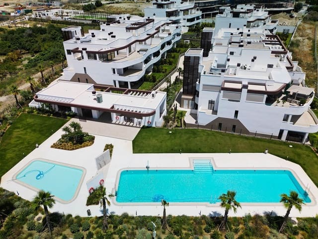 2 quarto Apartamento para venda em Cancelada, Estepona - 585 000 € (Ref: 9910642)