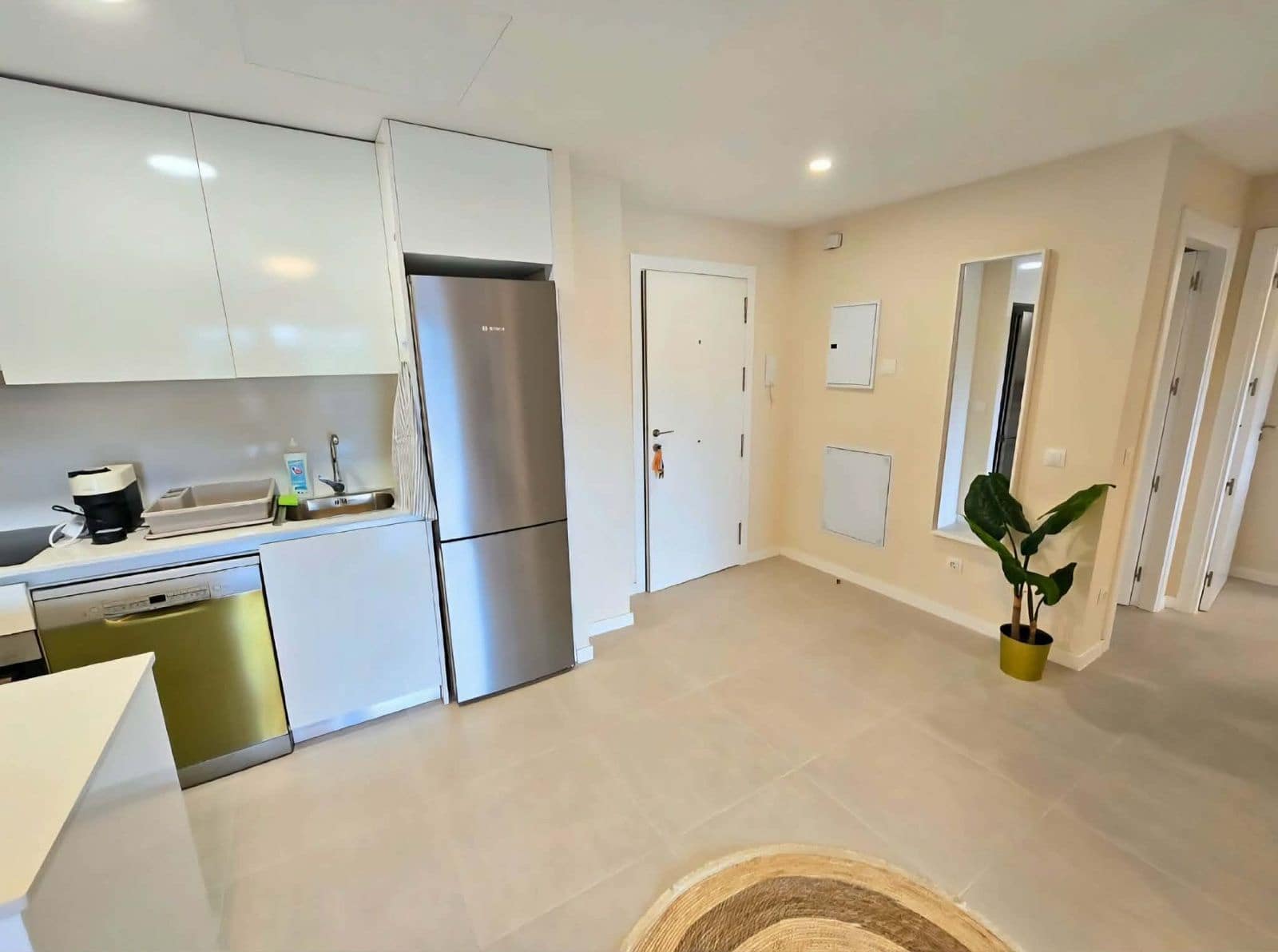 Apartamento de 2 habitaciones en Estepona en venta - 395.000 € (Ref: 9910644)