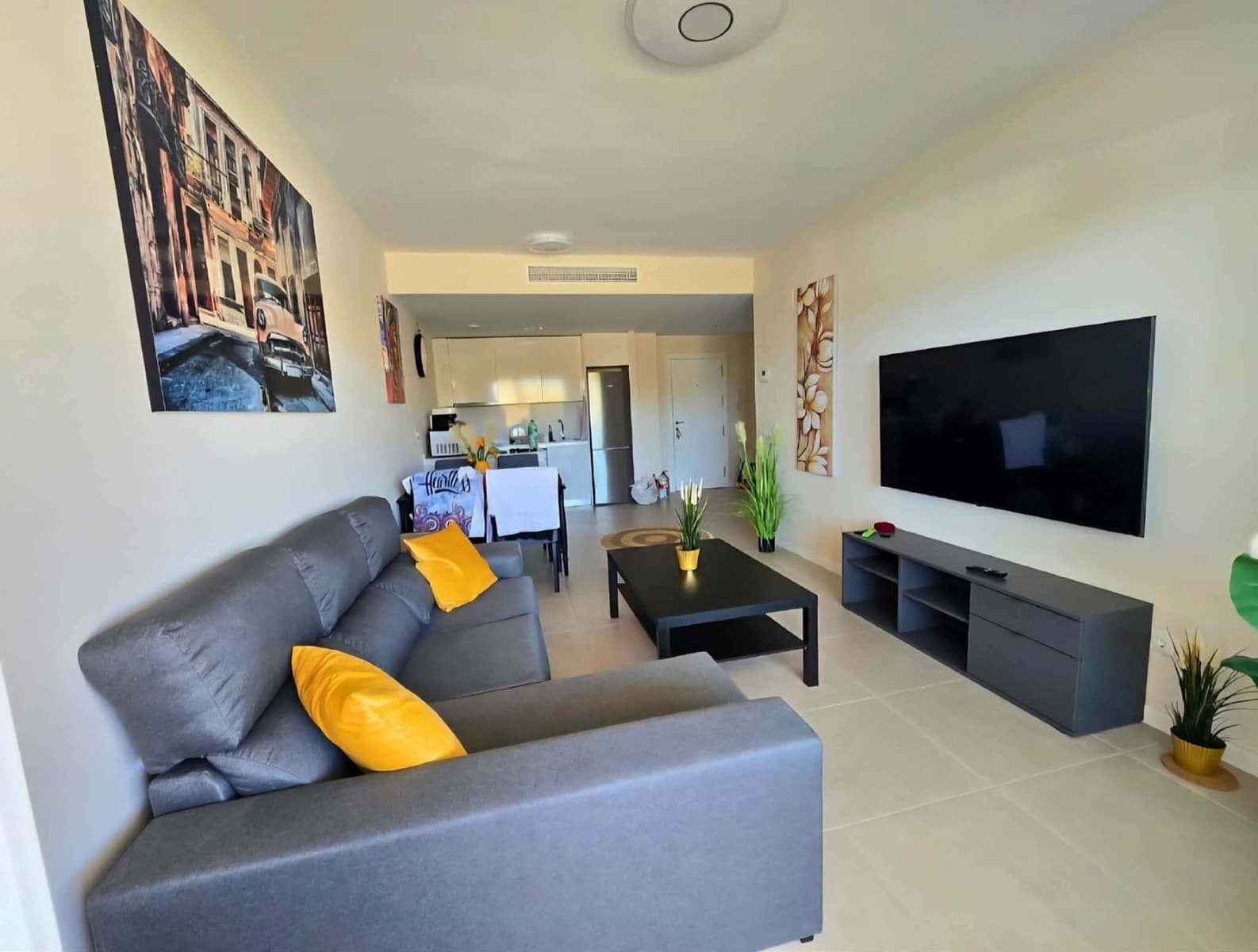 Apartamento de 2 habitaciones en Estepona en venta - 395.000 € (Ref: 9910644)