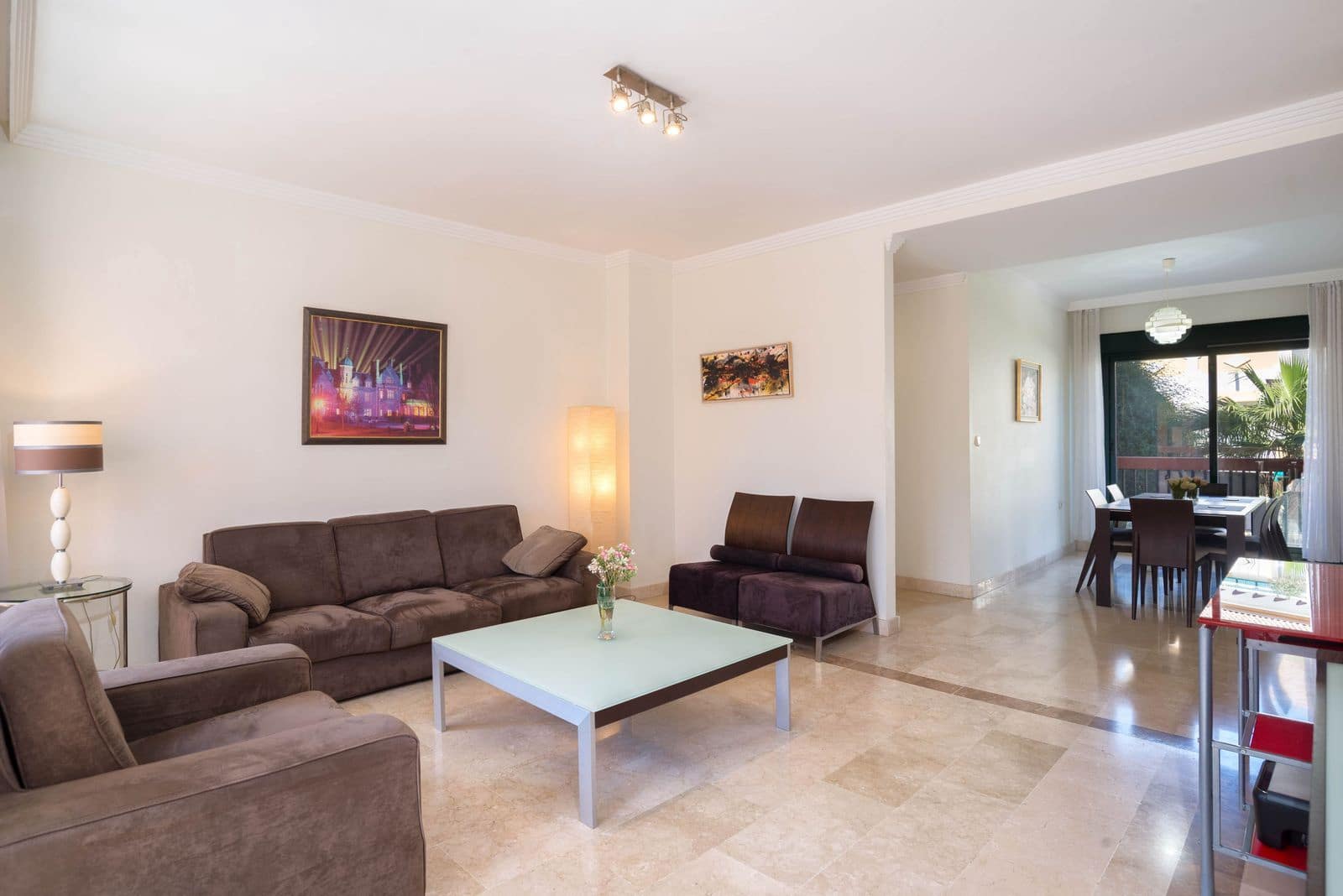 2 slaapkamer Appartement te koop in Marbesa - € 349.000 (Ref: 9910645)