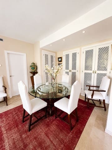 3 quarto Apartamento para venda em Estepona - 830 000 € (Ref: 9910652)