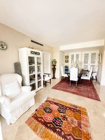 3 quarto Apartamento para venda em Estepona - 830 000 € (Ref: 9910652)