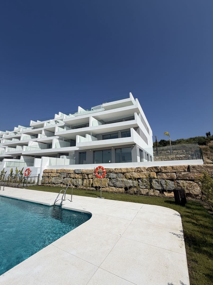 2 camera da letto Appartamento in vendita in La Duquesa / Puerto de la Duquesa - 420.000 € (Rif: 9910654)