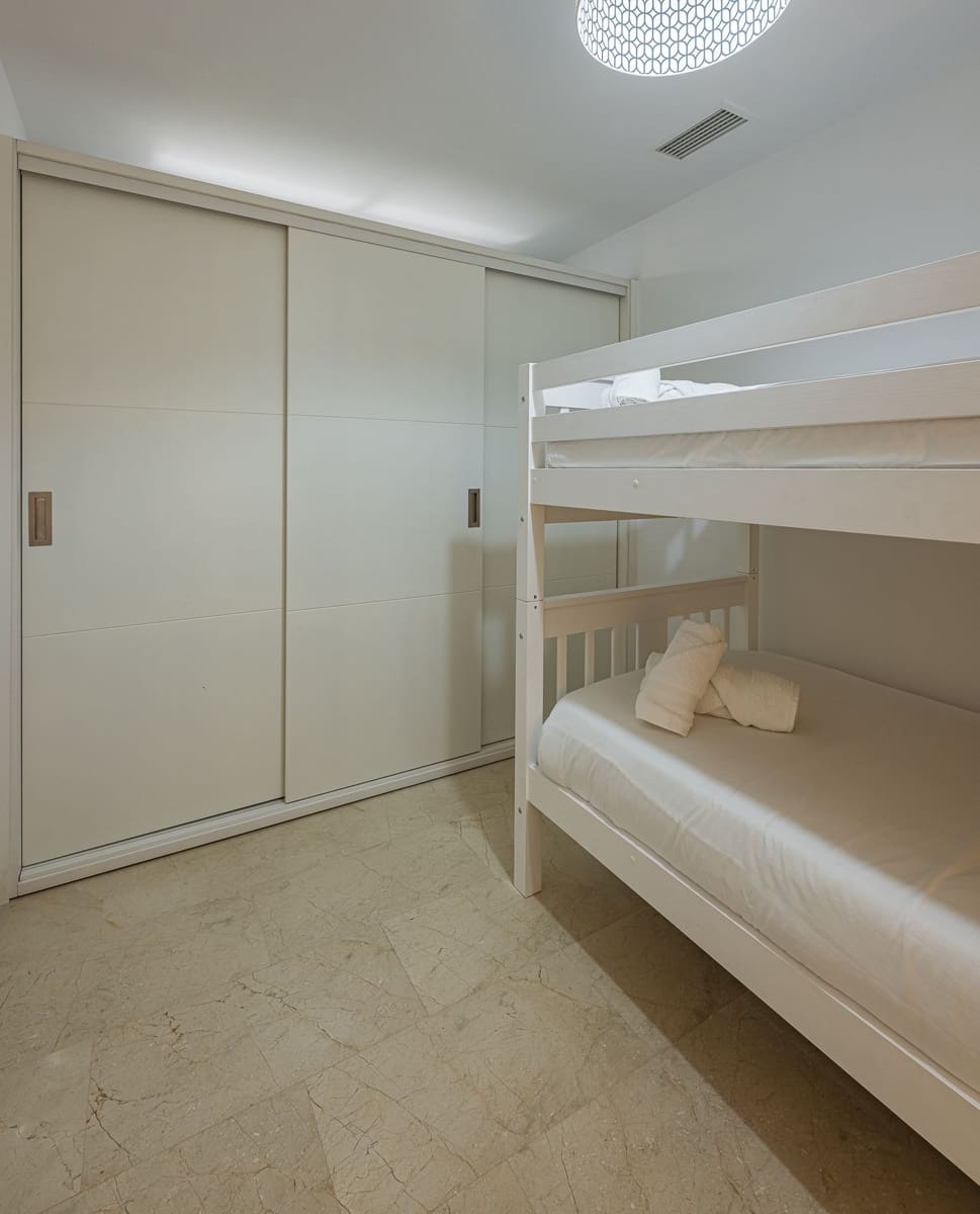 1 sypialnia Apartament na sprzedaż w Golden Mile - 895 000 € (Ref: 9910658)