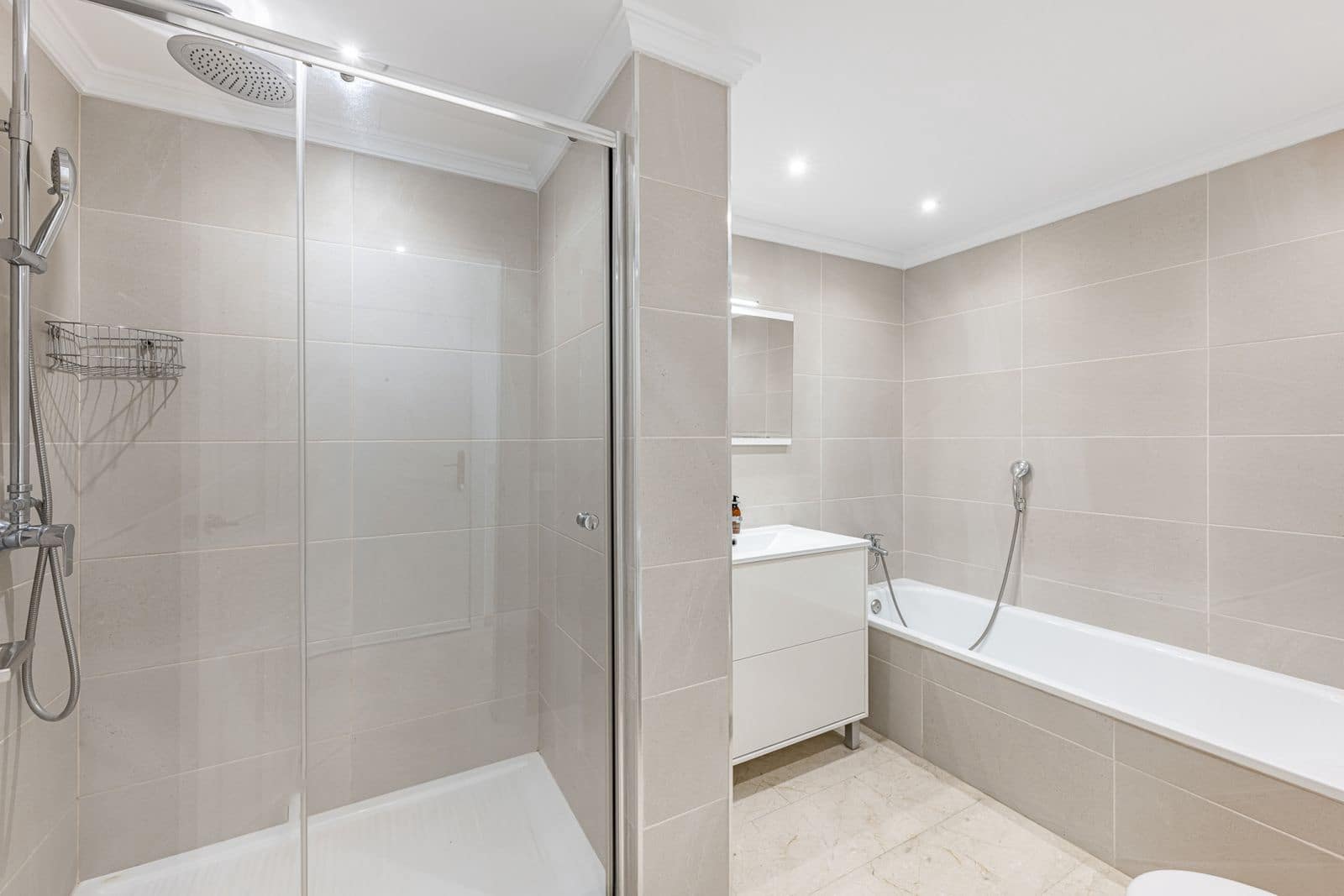 1 sypialnia Apartament na sprzedaż w Golden Mile - 895 000 € (Ref: 9910658)
