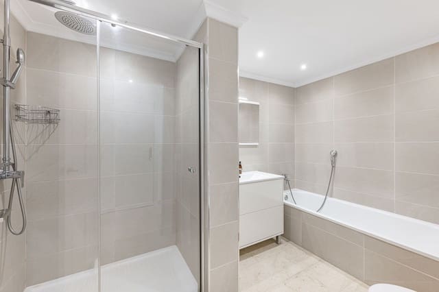 1 sypialnia Apartament na sprzedaż w Golden Mile, Marbella - 895 000 € (Ref: 9910658)