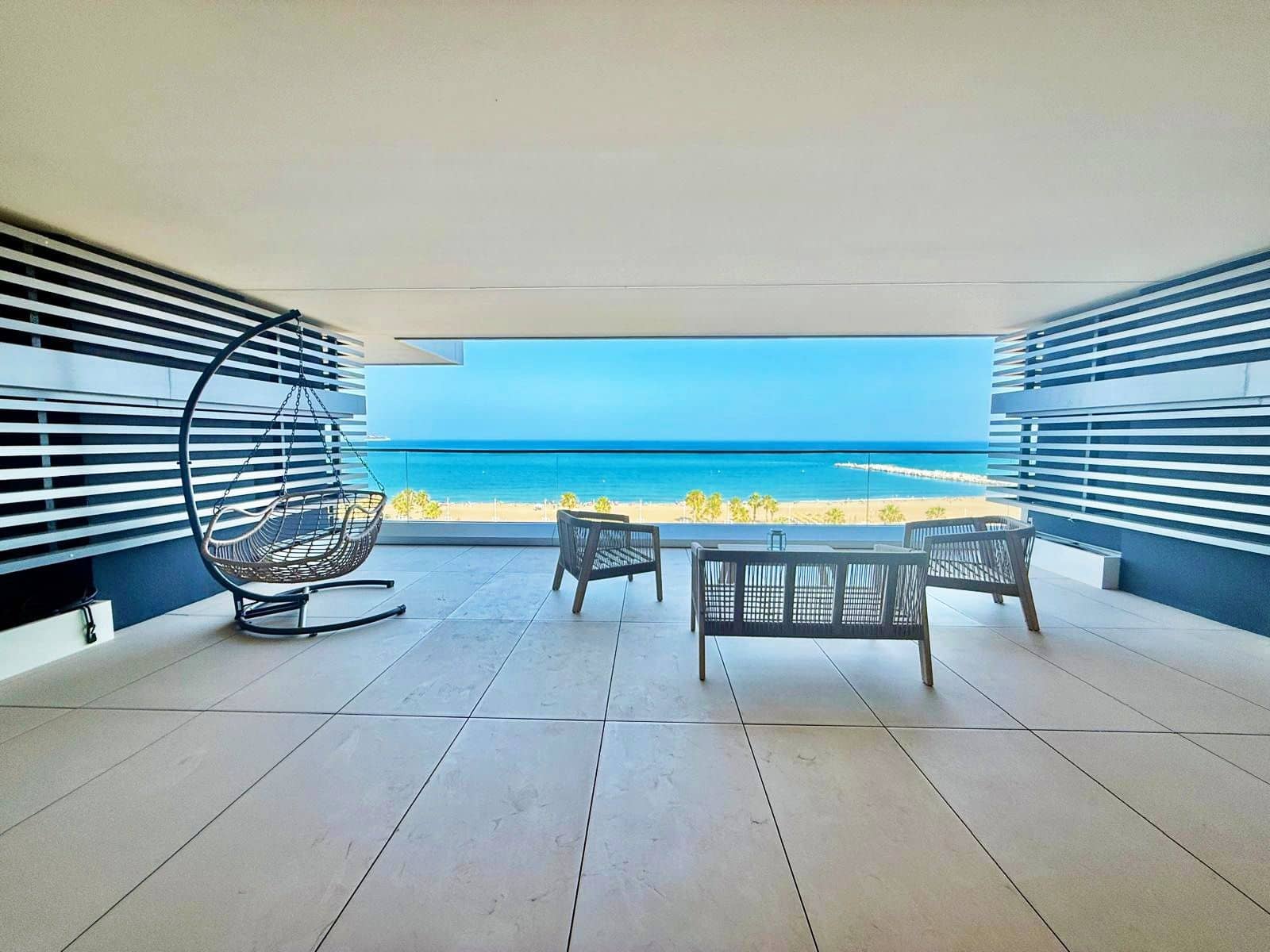 3 soveværelse Lejlighed til salg i Malaga by - € 1.950.000 (Ref: 9910660)