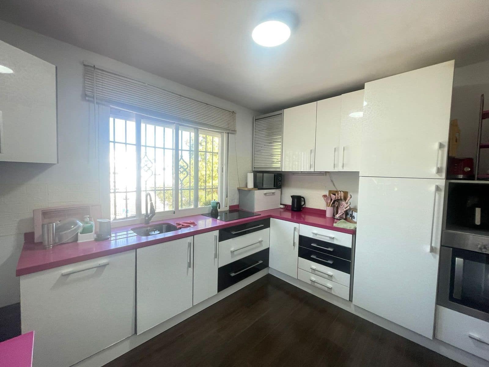 3 sypialnia Dom na sprzedaż w Estepona - 665 000 € (Ref: 9910662)