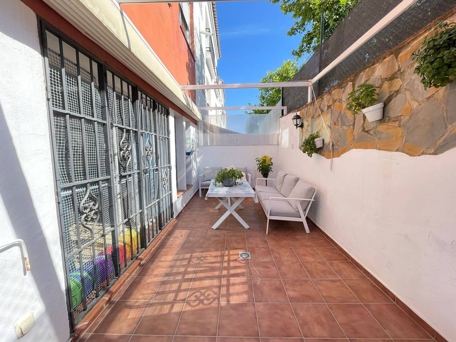 3 sypialnia Dom na sprzedaż w Estepona - 665 000 € (Ref: 9910662)