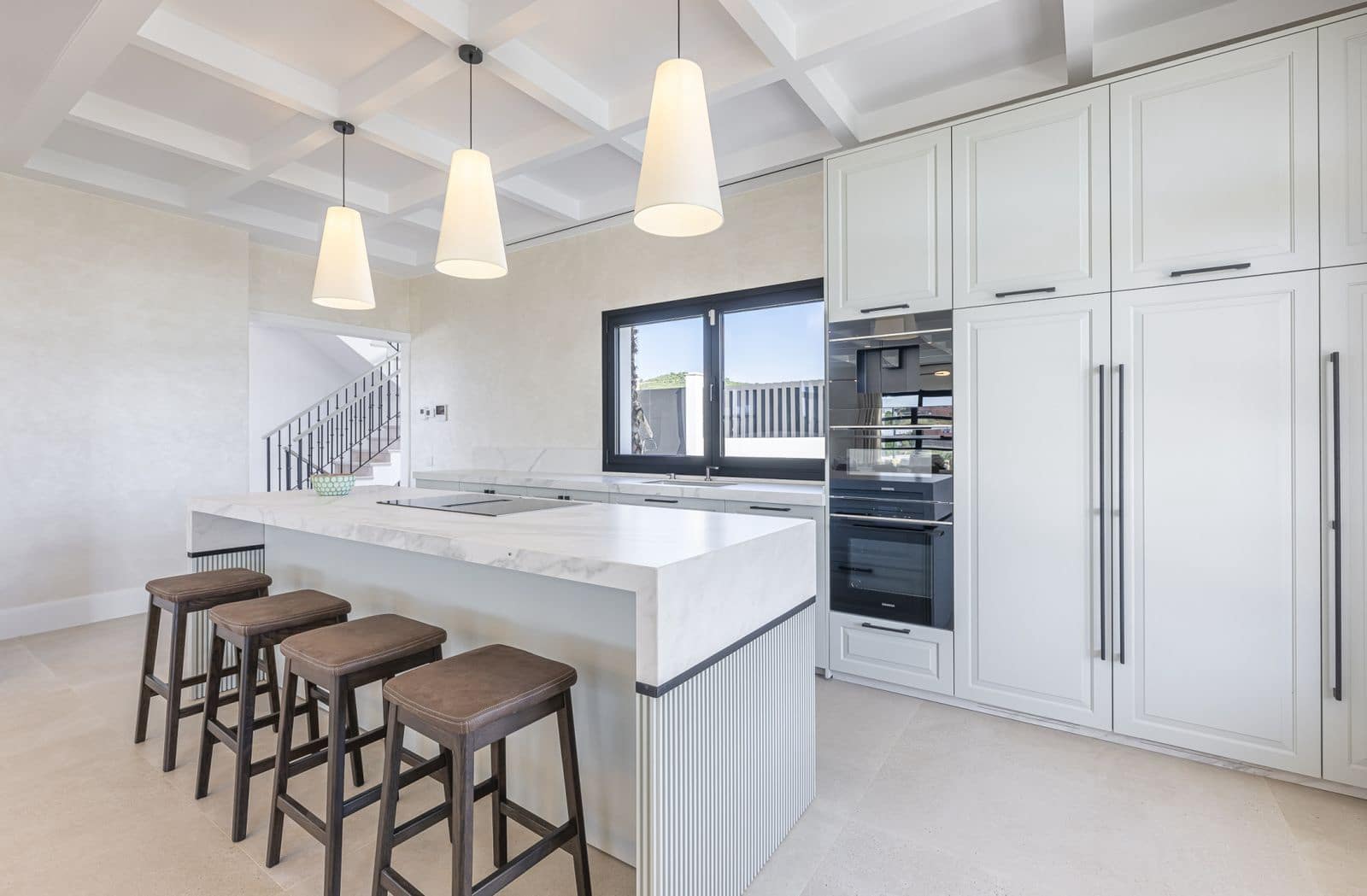 4 slaapkamer Villa te koop in Estepona - € 2.195.000 (Ref: 9910664)