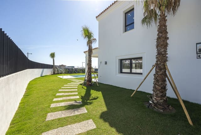 4 slaapkamer Villa te koop in Estepona - € 2.195.000 (Ref: 9910664)