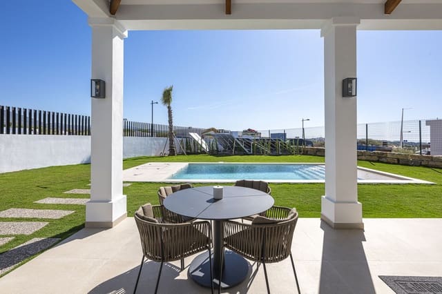 4 slaapkamer Villa te koop in Estepona - € 2.195.000 (Ref: 9910664)
