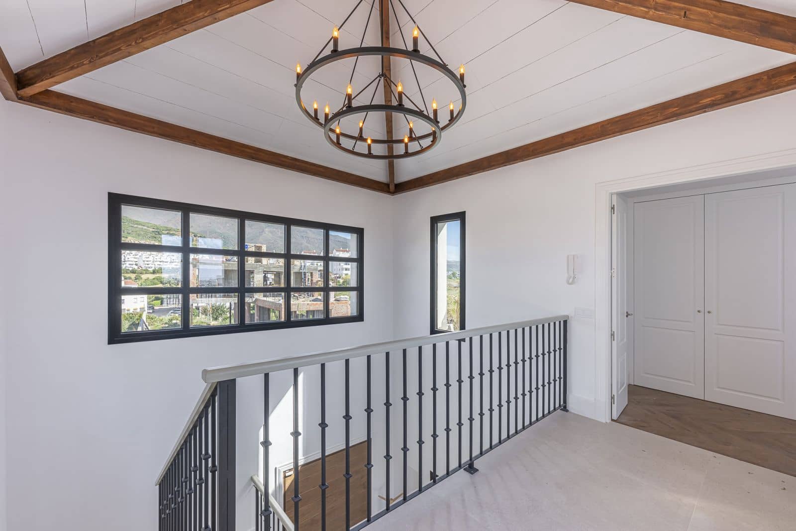 4 slaapkamer Villa te koop in Estepona - € 2.195.000 (Ref: 9910664)
