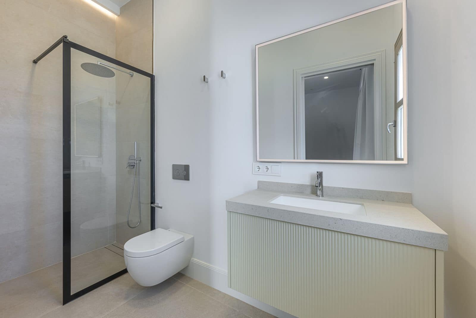 4 slaapkamer Villa te koop in Estepona - € 2.195.000 (Ref: 9910664)