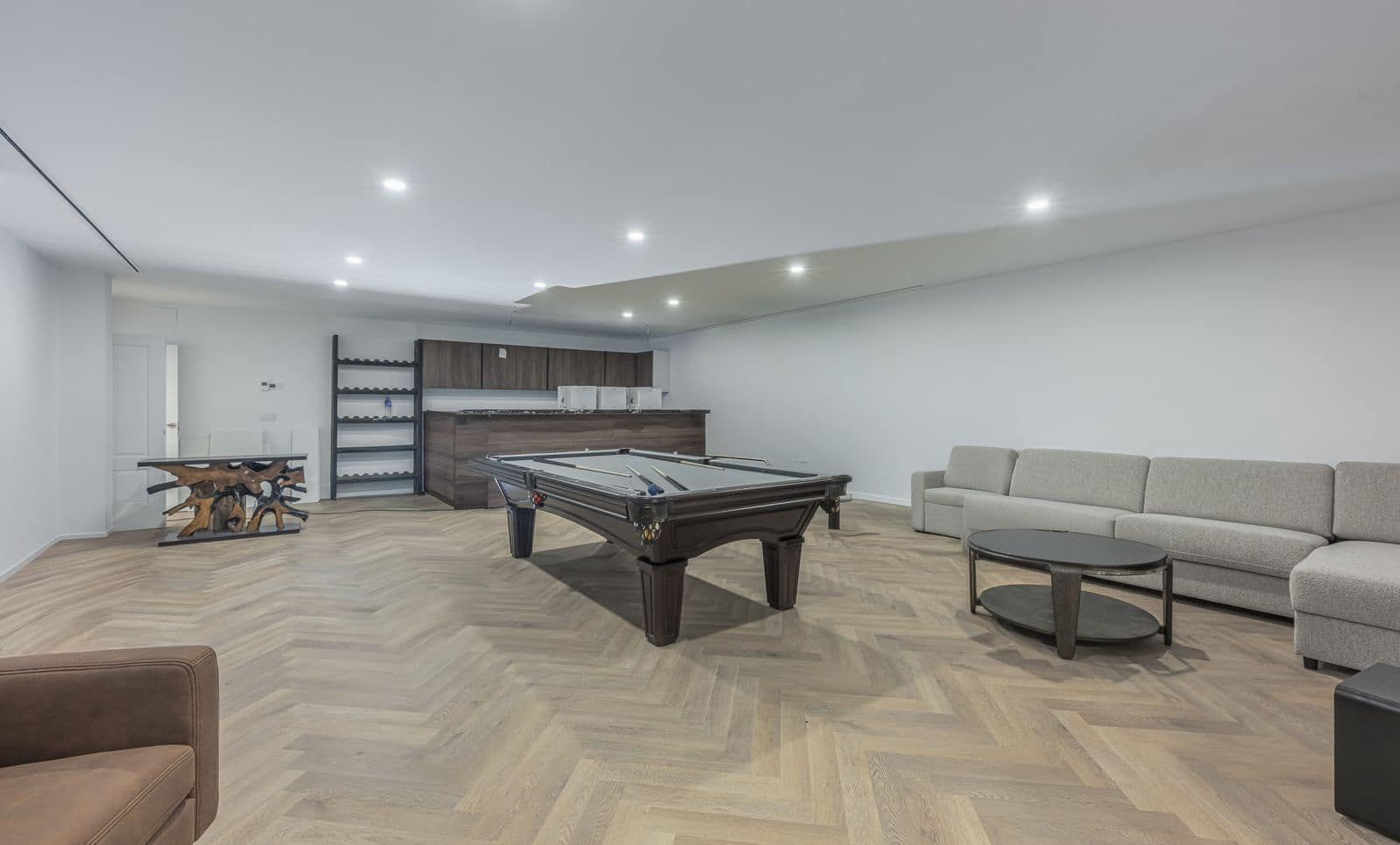 4 slaapkamer Villa te koop in Estepona - € 2.195.000 (Ref: 9910664)