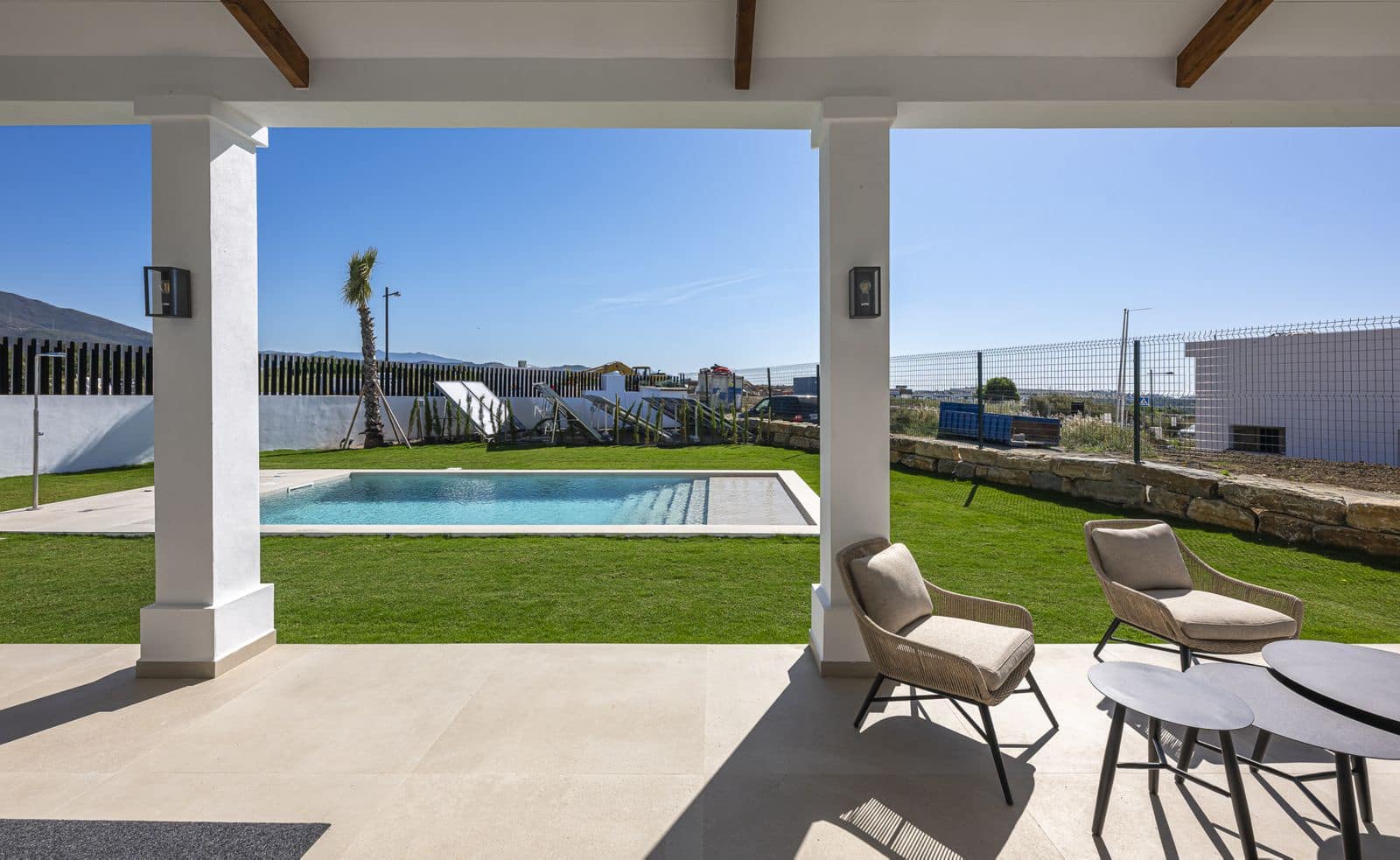 4 slaapkamer Villa te koop in Estepona - € 2.195.000 (Ref: 9910664)