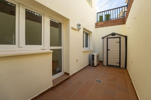 2 slaapkamer Appartement te koop in Benalmádena - € 540.000 (Ref: 9910668)