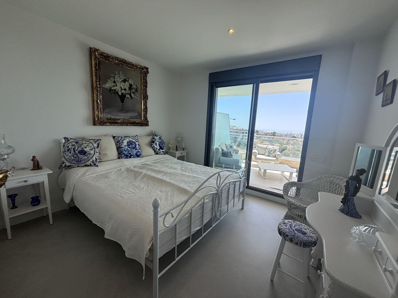 3 bedroom Apartment for sale in New Golden Mile - € 995,000 (Ref: 9910671)