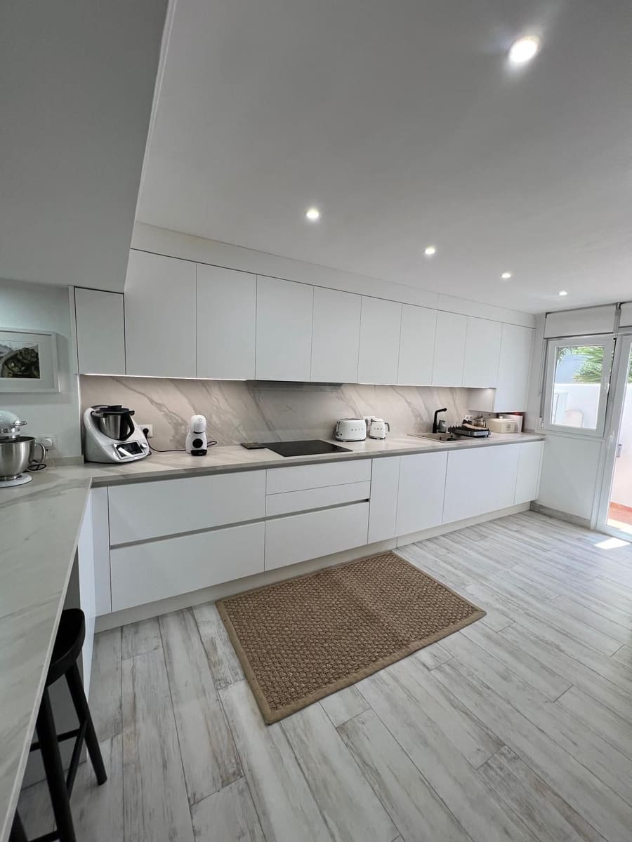 3 chambre Villa/Maison Semi-Mitoyenne à vendre à Bahia de Casares - 670 000 € (Ref: 9910672)