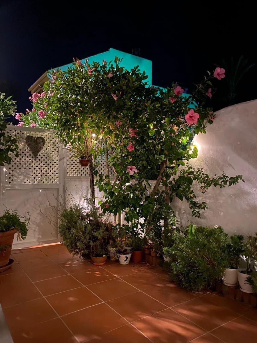 3 chambre Villa/Maison Semi-Mitoyenne à vendre à Bahia de Casares - 670 000 € (Ref: 9910672)