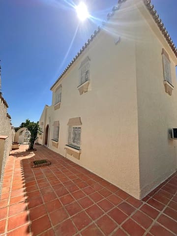 4 sovrum Villa till salu i Mijas Costa, Mijas - 650 000 € (Ref: 9910673)